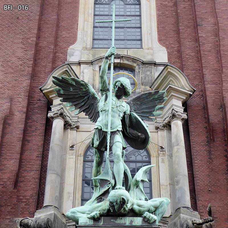 Large Famous Bronze Saint Michael Statue for Outdoor for Sale 2
